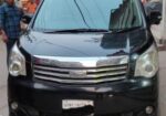 Toyota Noah 2010