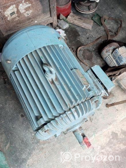 ৩০ ঘোড়া মটর