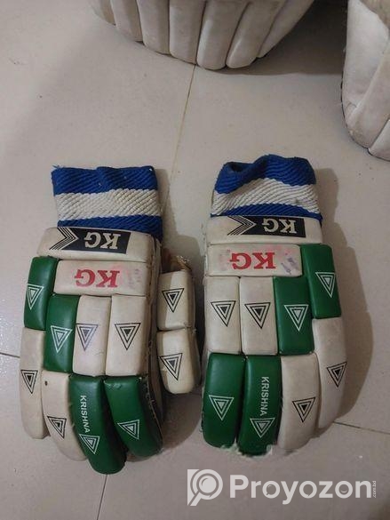 Cricket Gloves