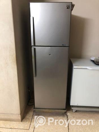 Sharp Fridge 724 Litre