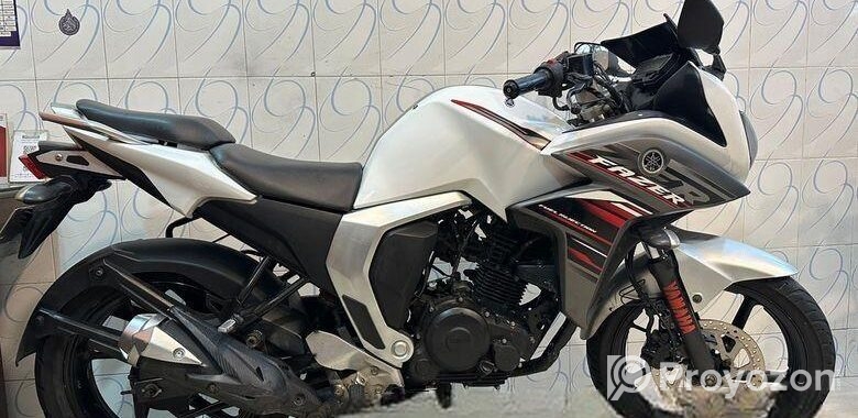 Yamaha Fazer v2 2017