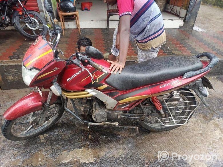 Mahindra Rodeo . 2025