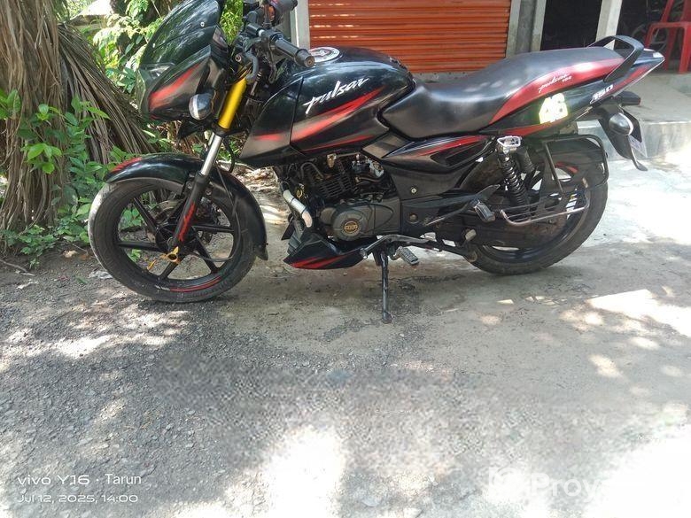 Bajaj Pulsar 150 . 2022