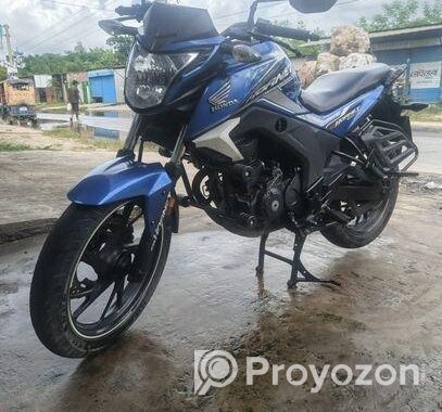 Honda Hornet . 2018