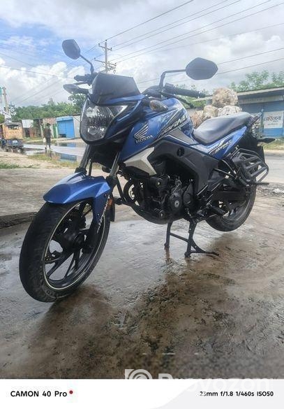Honda Hornet . 2018