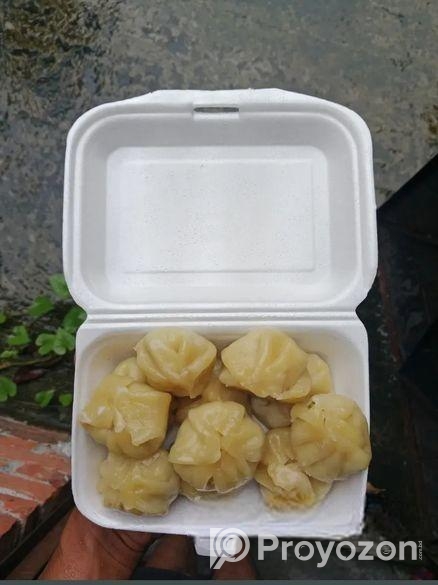 চিকেন মোমো পার পিস