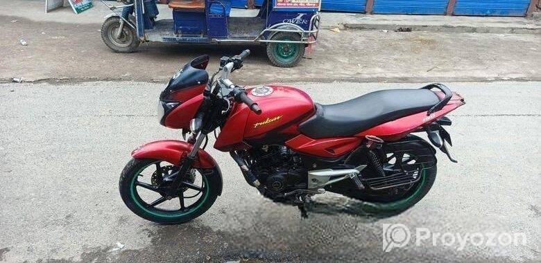 Bajaj Pulsar 150 . 2012