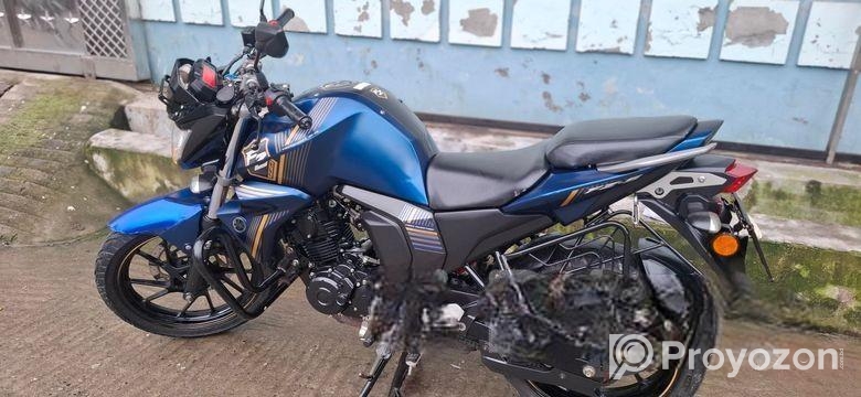 Yamaha FZs V2 . 2022