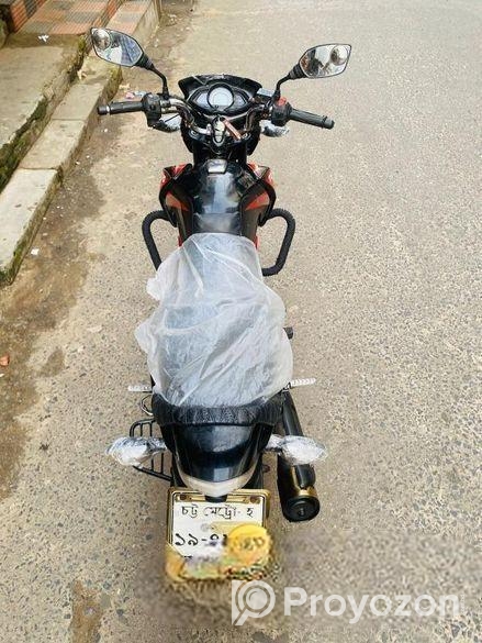 TVS Stryker black red 2019