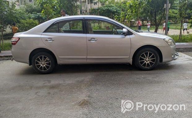 Toyota Premio F 2014