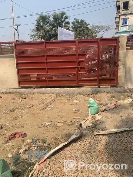 জরুরী ভিত্তিতে ১৩ শতক জায়গা বিক্রয়