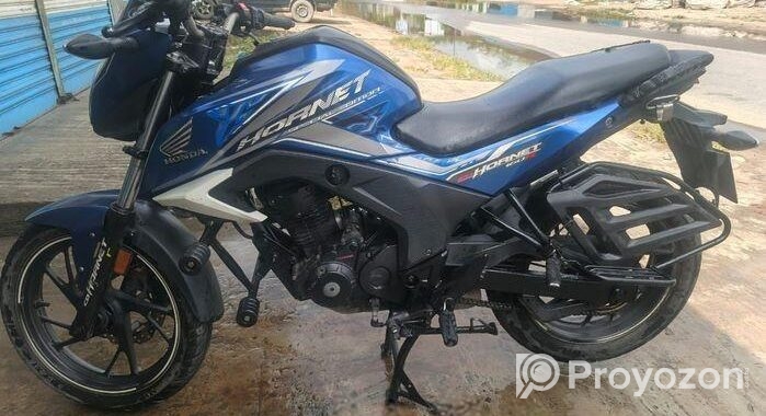 Honda Hornet . 2018