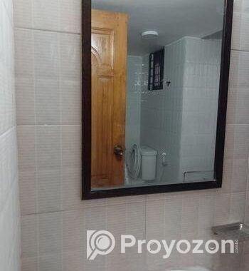 Prime Commercial Space For Rent