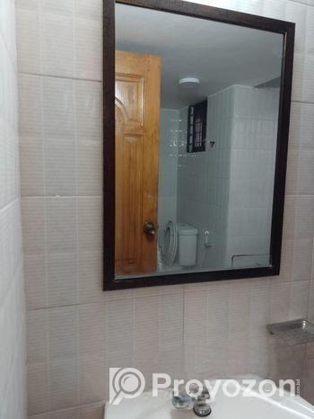 Prime Commercial Space For Rent