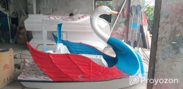 GRP SWAN Paddleboat