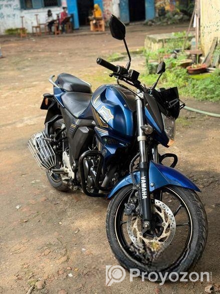Yamaha FZs V2 . 2022