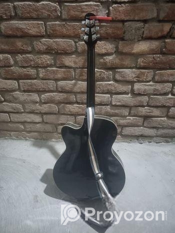 গিটার বিক্রি