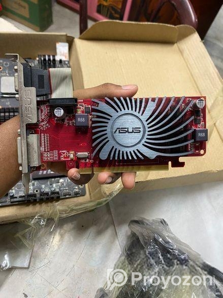 Graphics Card And Liquid Cooling Fan