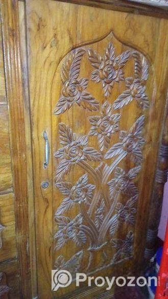 সেগুন কার্ডের ওয়ারড্রব