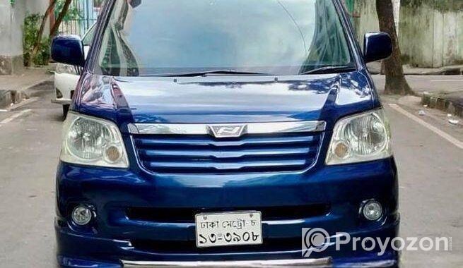 Toyota Noah X 2002
