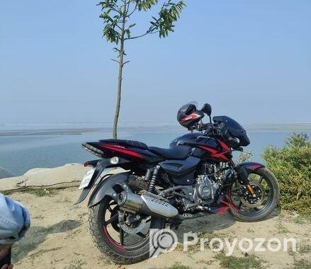 Bajaj Pulsar 150 . 2021