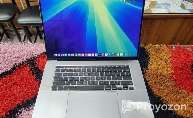 MacBook Pro 16″ Core i9 Touch bar 1TB SSD 4GB Gr