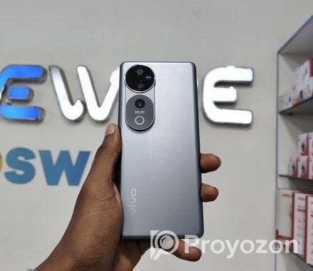 Vivo V 40 PRO 12/512 (Used)
