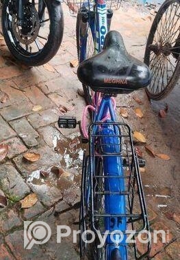 একটি বাইসাইকেল বিক্রি করা হইবে।