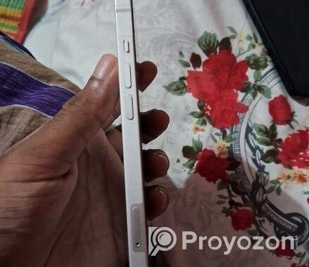 Apple iPhone 13 128 (Used)
