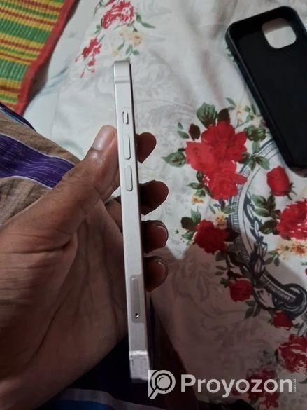 Apple iPhone 13 128 (Used)