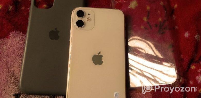 Apple iPhone 11 . (Used)