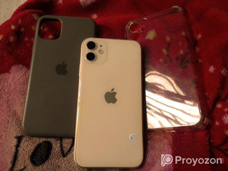 Apple iPhone 11 . (Used)