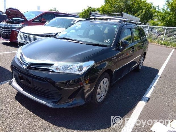 Toyota Fielder EX Black 3.5/74k km 2020