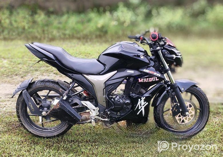 Suzuki Gixxer . 2024