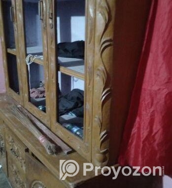 Showkase for sell