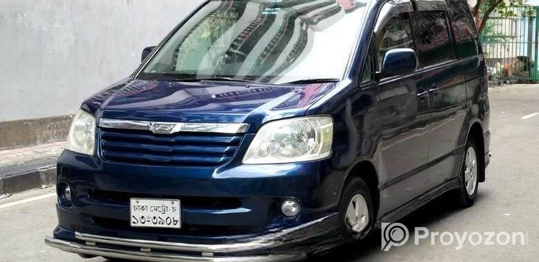 Toyota Noah X 2002