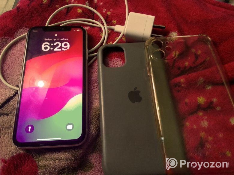 Apple iPhone 11 . (Used)