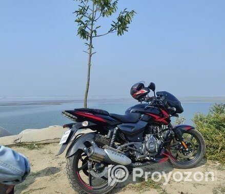 Bajaj Pulsar 150 . 2021