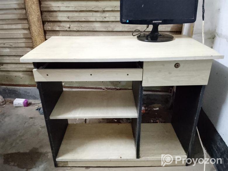 Office Desk + Boss Chair Computer Table