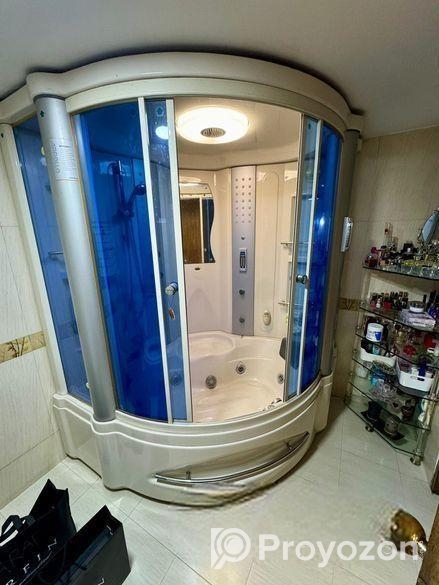 Jacuzzi Automatic Bathtub