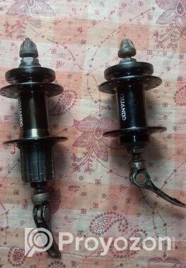 36 Hole Caset Hub