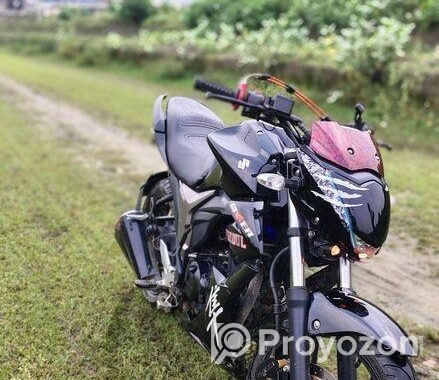 Suzuki Gixxer . 2024