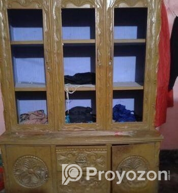 Showkase for sell