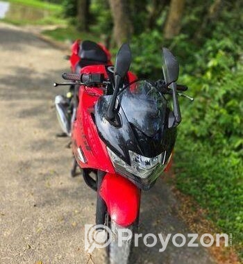 Suzuki Gixxer SF . 2021