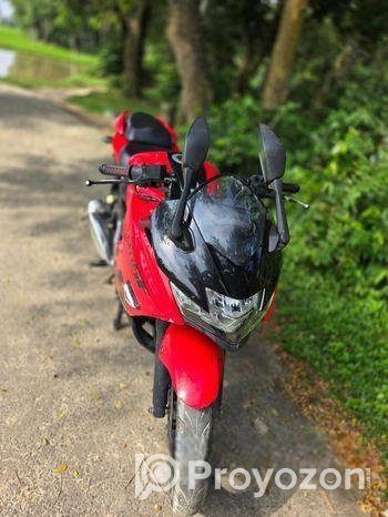 Suzuki Gixxer SF . 2021