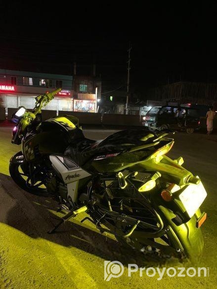 TVS Apache RTR 160 2024