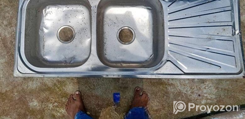 একটি ভেসিন বিক্রয় করা হবে ।