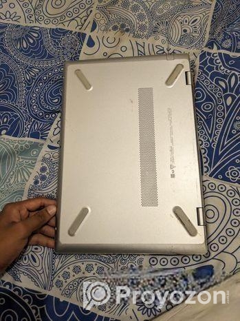 Hp i5 8th Ram8 2GB nvdia graphics 256 ssd