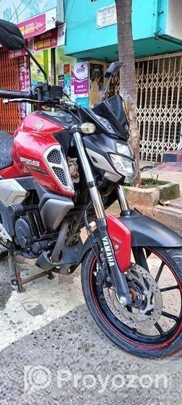 Yamaha FZS V3 . 2022