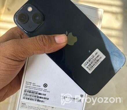 Apple iPhone 13 (Used)